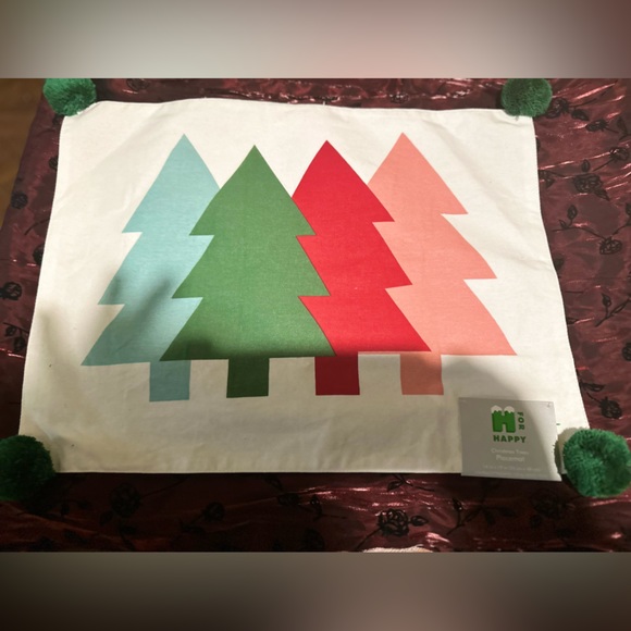 Bed Bath & Beyond Holiday Colorful Christmas Tree Place Matts